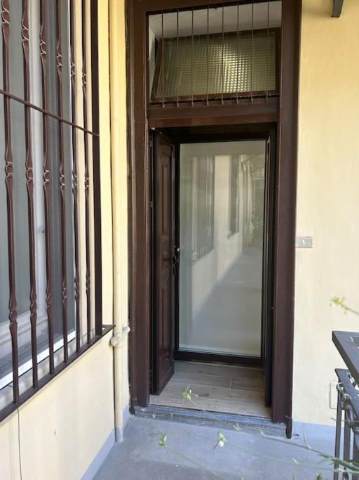 Apartamento Bayres Blue Milán Exterior foto