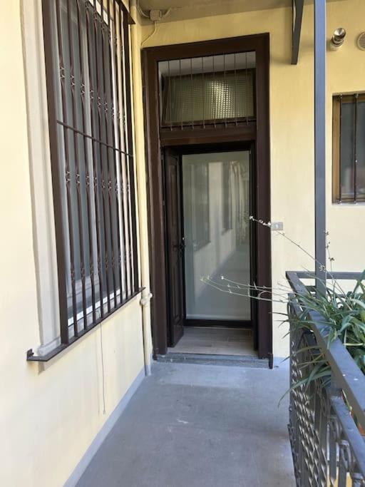 Apartamento Bayres Blue Milán Exterior foto